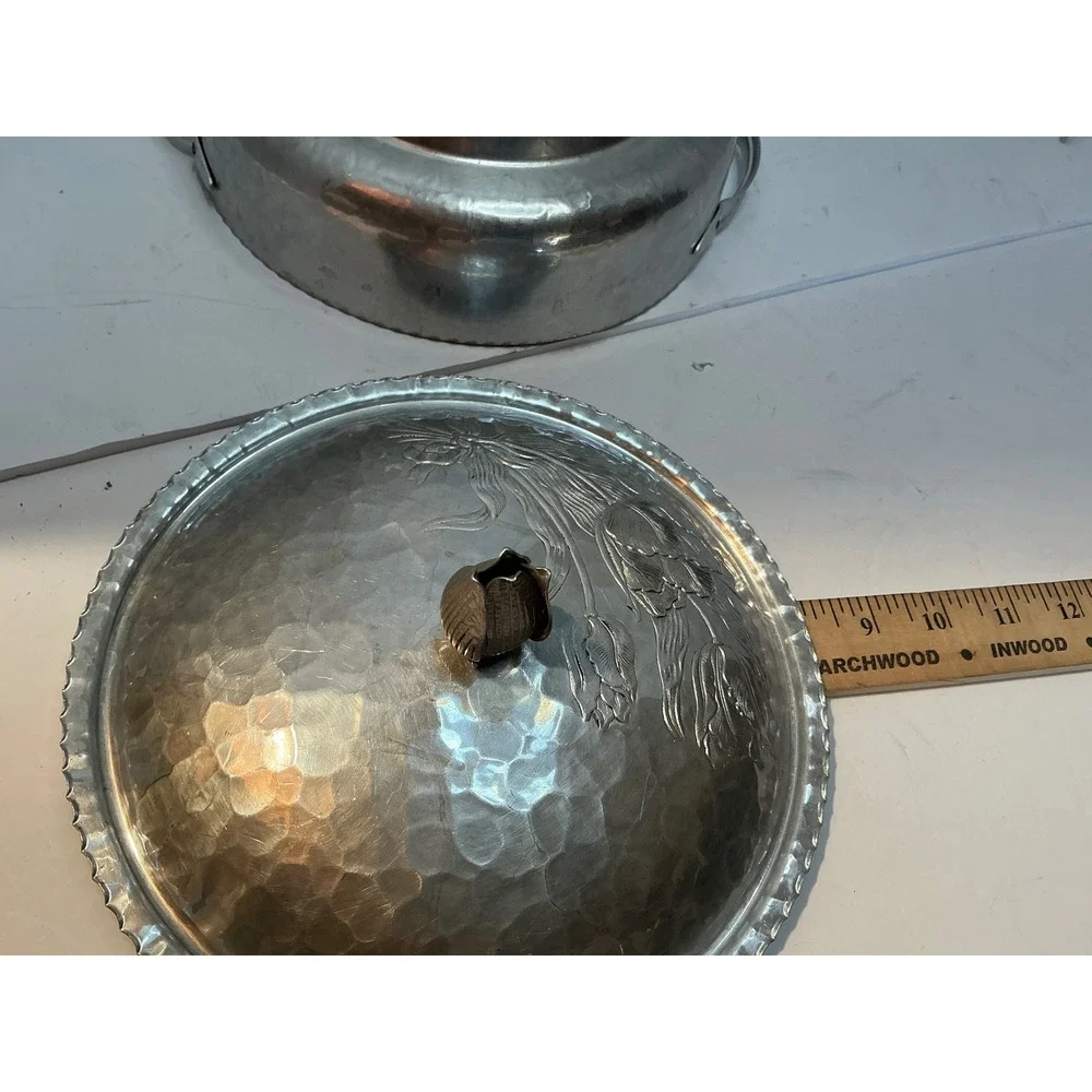 Vintage Hammered Aluminum Casserole Dish Tulip Lid 10in Mid Century